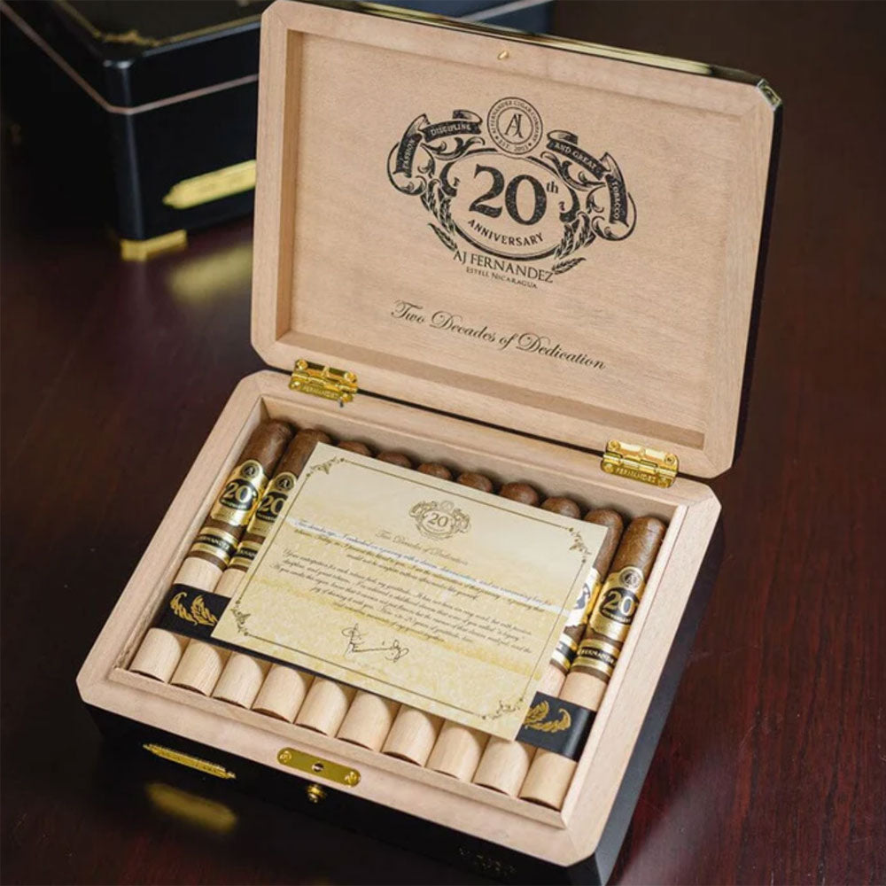 AJF 20e anniversaire Toro Maduro – 6×56