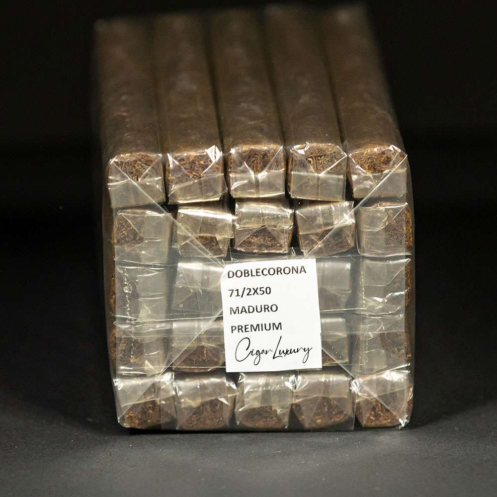 Doble Corona Premiumᐩ Maduro – 7½x50 avec cellophane.