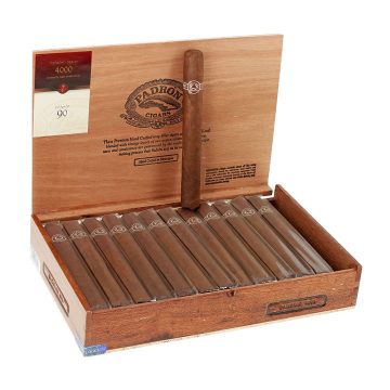 Padron Série 4000 Naturel – 6½x54
