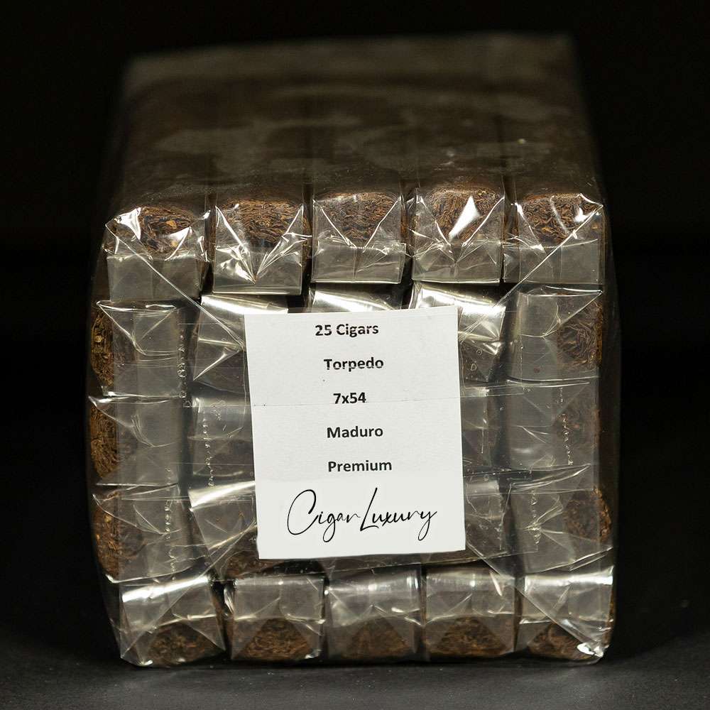 Pyramide Premiumᐩ Maduro – 7×54 avec cellophane.